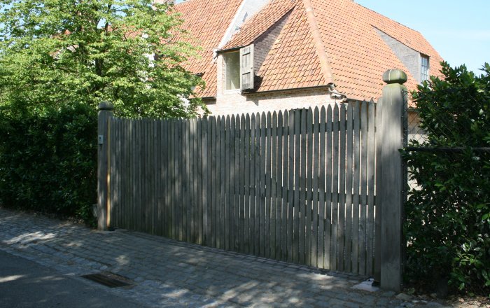 Levante porte